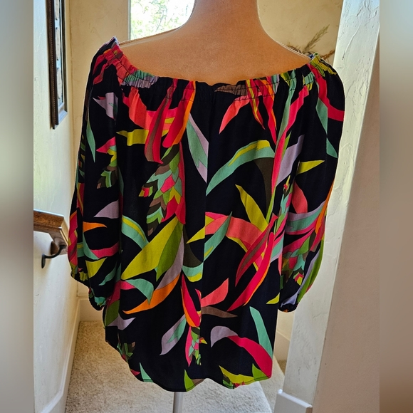 Trina Turk Equinox Off the Shoulder Top Floral Size Small - Picture 5 of 6